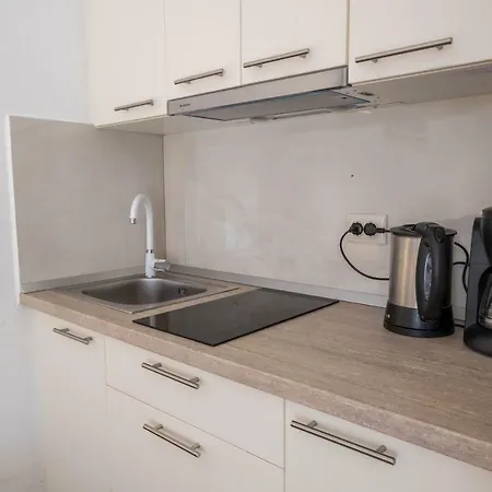 Fina Apartment *